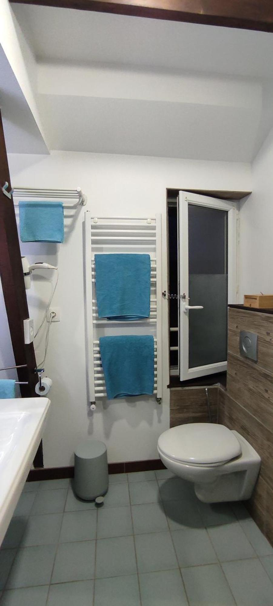 Le Petit Moulin Rouge, B&B, Sdb En-Suite, Parking Prive Gratuit Beauvoir  Ngoại thất bức ảnh